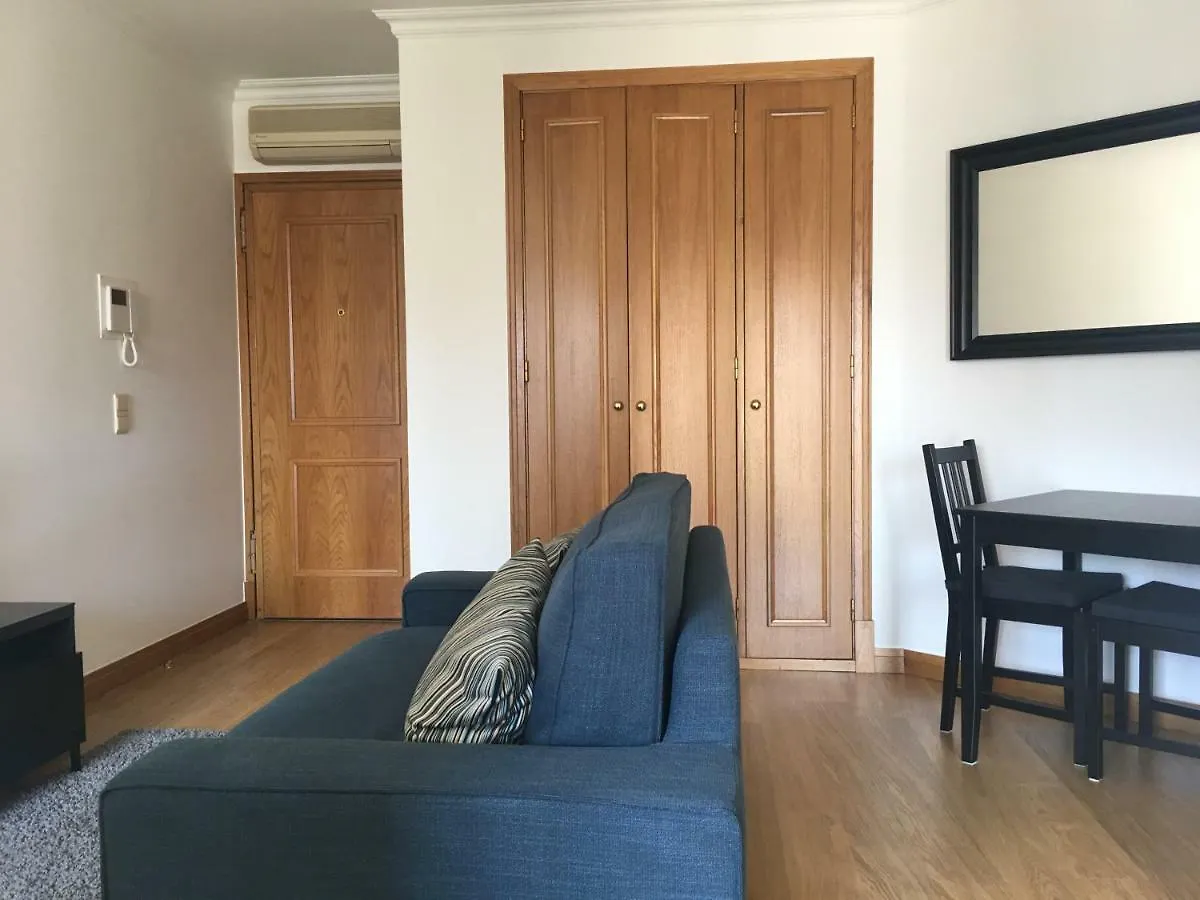 Ferienwohnung 8-Bit-Building Lissabon Apartment